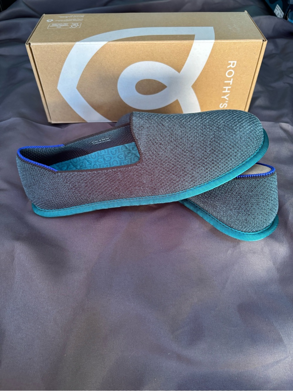 Rothy's ReVelvet Everglade Cruiser Loafer Box — Deep Green Dot